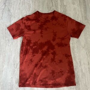 Lululemon Athletica Red Short Sleeve Tee